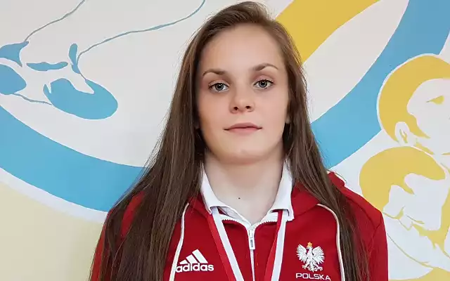 Weronika Kapinos zdobyła srebro w zapasach na Ogólnopolskiej Olimpiadzie Młodzieży.