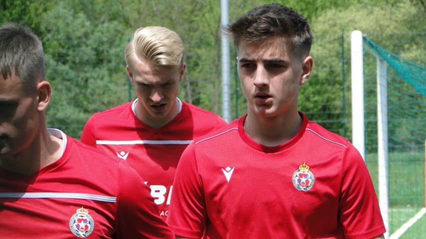 Mecz CLJ U18 Hutnik - Wisła Kraków 15 maja 2021 roku