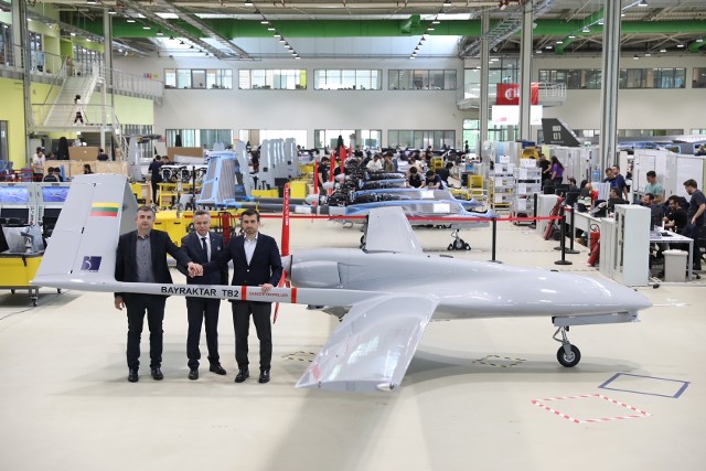 Turcja przekazała Litwie drona TB2 Bayraktar za darmo