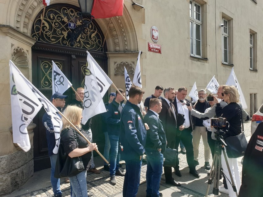 Protest rolników Agrounii we Wrześni. Chcieli porozmawiać z premierem. Teraz wielkopolscy rolnicy stanęli przed sądem
