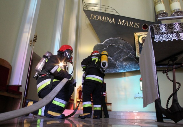 Ćwiczebny pożar w Kościele Garnizonowym Marynarki Wojennej w Gdyni, 23 listopada 2014