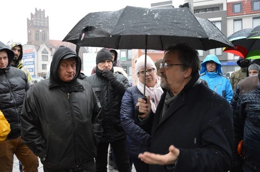 Tragedia w Lęborku. Strażacy wyłowili z rzeki Łeby ciało poszukiwanego mężczyzny!