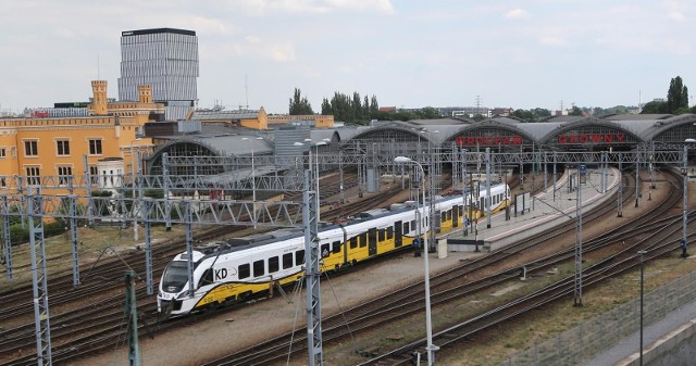 PKP PLK odpowiada na postulaty Akcji Miasto w sprawie inwestycji kolejowych we Wrocławiu: "Wskazywanie, że nic w zakresie rozbudowy Wrocławskiego Węzła Kolejowego nie jest realizowane jest nieprawdą"