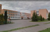 Uczennica Szkoły Podstawowej nr 17 w Koszalinie zakażona koronawirusem. Co z lekcjami?