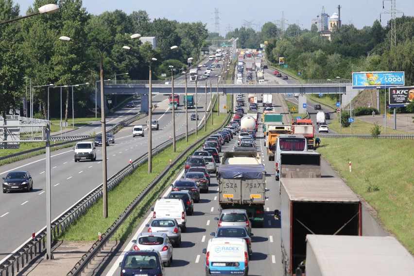 S86 to najniebezpieczniejsza droga w Polsce. Fatalnie na DK86, S1, S52 RANKING NIEBEZPIECZNYCH DRÓG