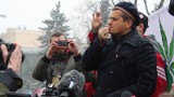 Palikot palił skręta pod Sejmem [zdjęcia i wideo]