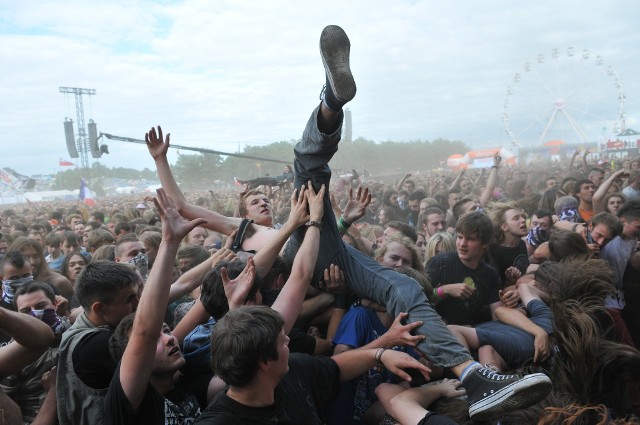 Jurek Owsiak ogłosił, że na dużej scenie Przystanku Woodstock 2017 zagra zespół Wilki. Będzie to koncert jubileuszowy, 25 lat temu Wilki wydały bowiem swoją pierwszą płytę. To właśnie utwory z pierwszej i drugiej płyty będziemy mogli posłuchać w czasie 23. Przystanku Woodstock.