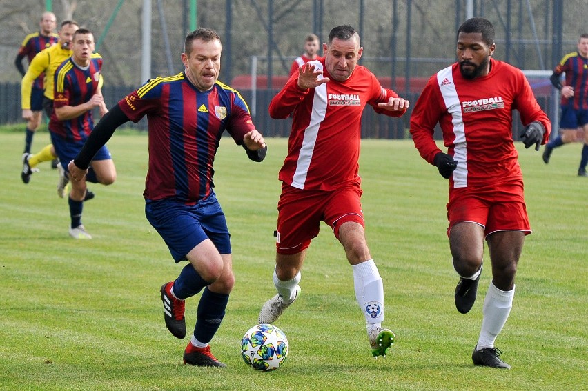 BŚ Leśnica 4. liga. Swornica Czarnowąsy Opole - Skorogoszcz 1-2