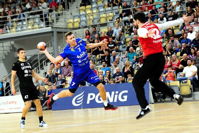 W zeszłym sezonie Gwardia odpadła z Pucharu EHF w drugiej rundzie. Lepsze okazało się słoweńskie Gorenje Valenje (23:21 i 22:26).