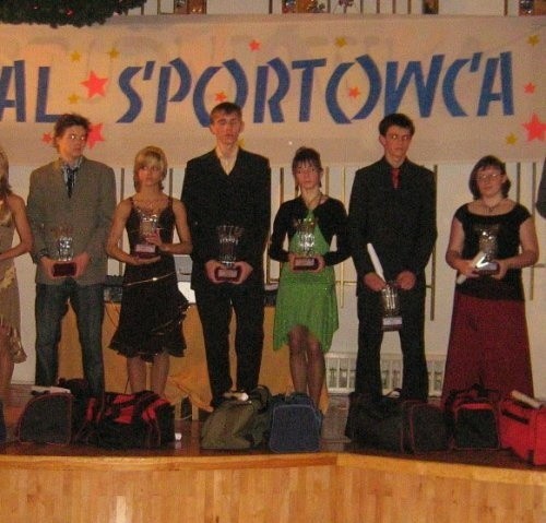 Championi 2006 w komplecie. Od lewej: Natalia Wilkosz, Bartłomiej Wróblewski, Klaudia Łukowska, Grzegorz Fittler, Ewelina Łukowska, Tomasz Ziemski, Joanna Baniak, Filip Dylik, Marta Major, Piotr Wojdyr.