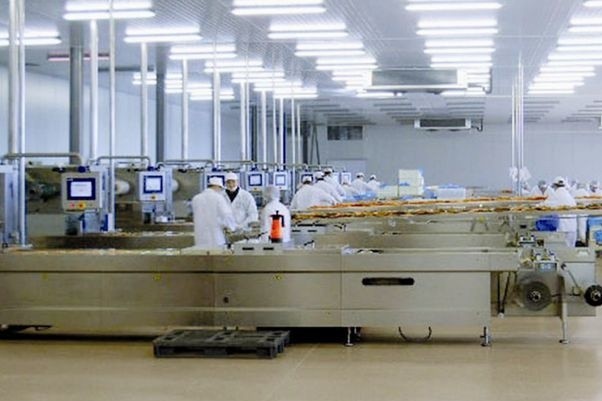Suempol stawia na ludziFirma Suempol, która jest najstarszym producentem łososia wędzonego w Polsce, stała się jednym z największych producentów w Polsce i Europie