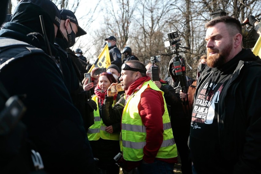 W trakcie wczorajszych zabezpieczeń policjanci zatrzymali 11...