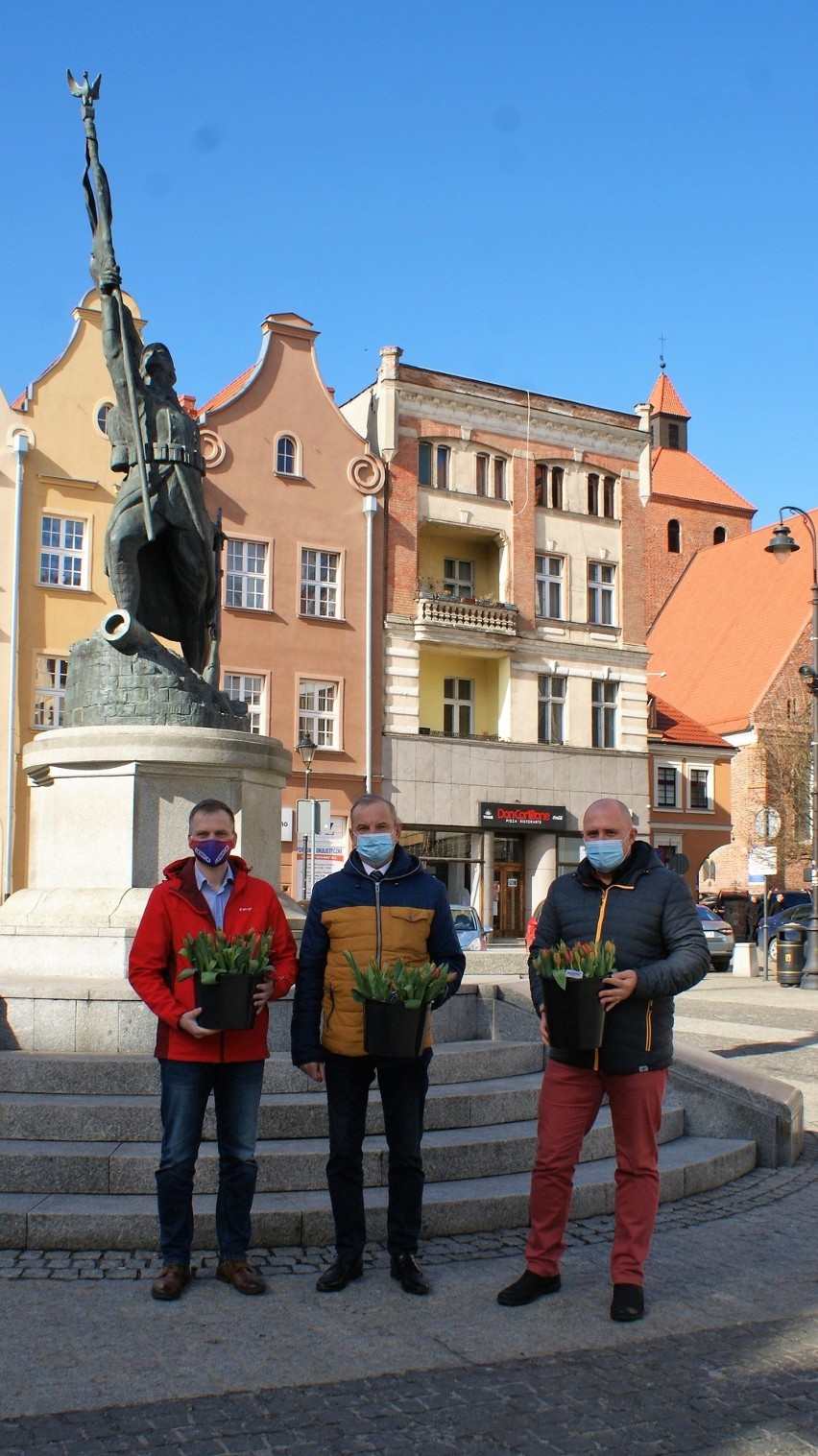 W Dniu Kobiet działacze Wiosny Roberta Biedronia: Rafał...