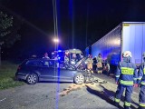 Wypadek na drodze nr 8 Wrocław - Kłodzko. Ranny kierowca i zablokowana droga. Zobacz zdjęcia
