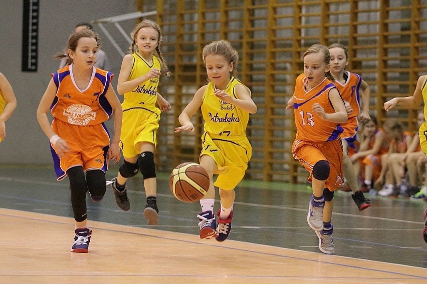 Pierwszy mecz najmłodszych koszykarek Unii Basket [WIDEO, ZDJĘCIA]