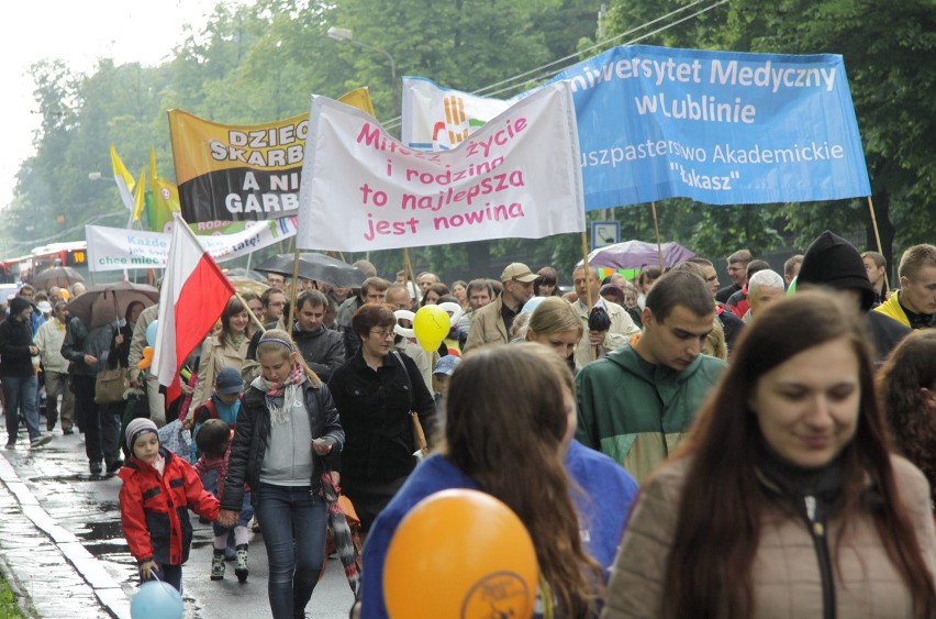 Lublin: Kilka tysięcy osób wzięło udział w Marszu Życia (WIDEO, ZDJĘCIA)