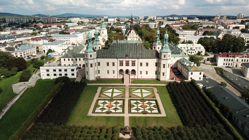 Pałac Biskupów Krakowskich w Kielcach to jeden z...