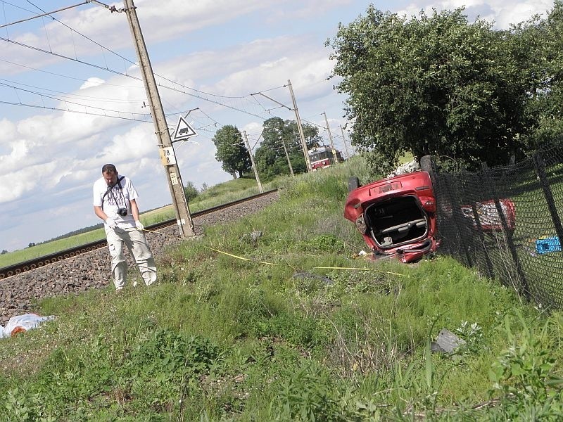 Utrudnienia w ruchu kolejowym i drogowym trwały przez kilka...