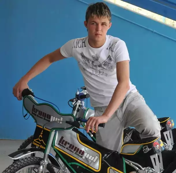 Artem Wodjakow skończy w lipcu 18 lat. Zobaczymy, czy da świadectwo swej dojrzałości.