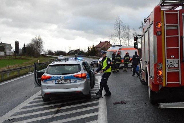 Śmiertelny wypadek w Dobrzejewicach. Zmarł młody mężczyzna.