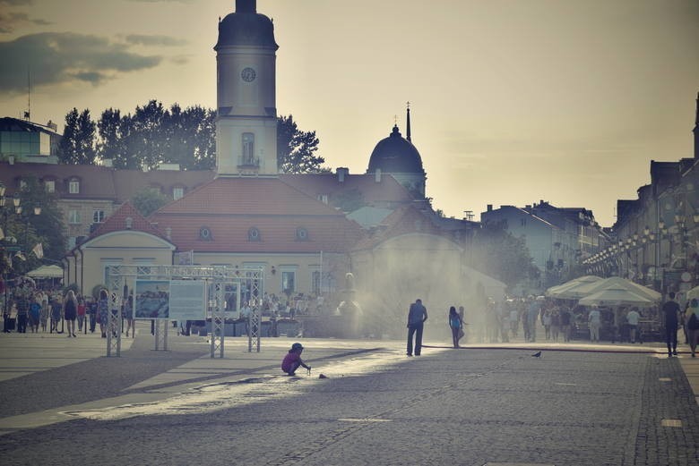 Nadchodzi kolejna fala upałów. Prognoza pogody dla...