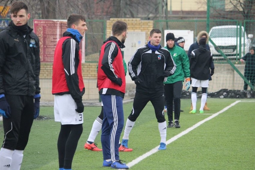 (WIDEO, ZDJĘCIA) Broń Radom - Chełmianka 0:2. Testowany bramkarz z drugiej ligi. Przemysław Śliwiński już oficjalnie!