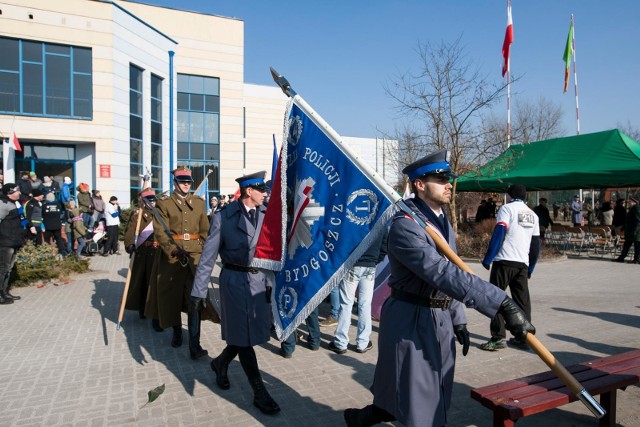 Uroczystość rozpoczęła się o godzinie 10 mszą świętą, po której o 11 zaplanowano uroczysty apel.Sam bieg rozpoczął się o 12 w niedzielę 4 marca. Chętnych do biegu nie brakowało.W trakcie biegu odbyła się część artystyczna a po zakończeniu udekorowanie biegaczy. Zakończenie zaplanowano na godzinę 14.