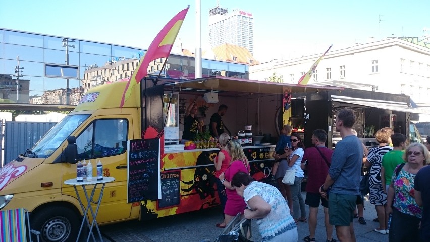 Sierpniowy Rynek Smaków w Katowicach, czyli zlot foodtrucków