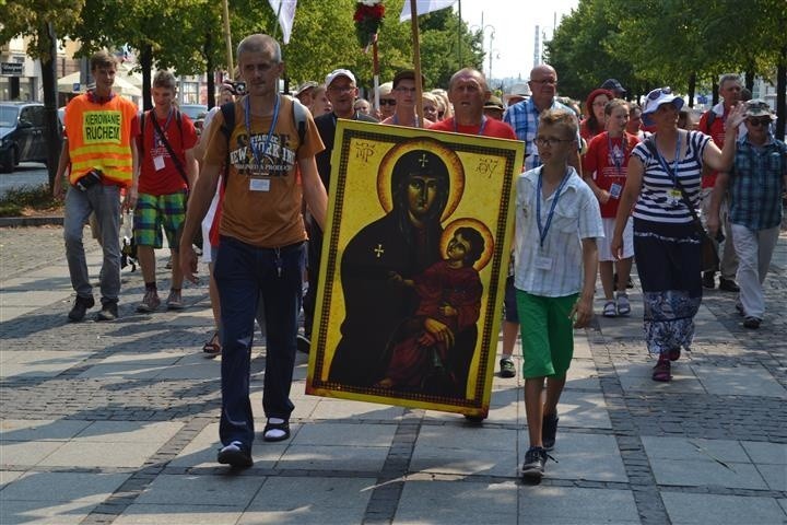 Pielgrzymka Diecezji Zielonogórsko-Gorzowskiej już na Jasnej...