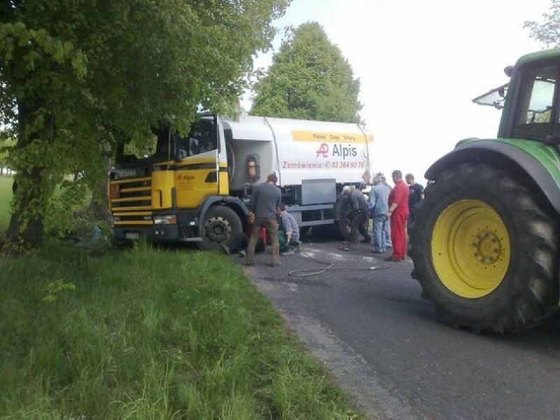 Wypadek miał miejsce między Wudzyniem a Serockiem.