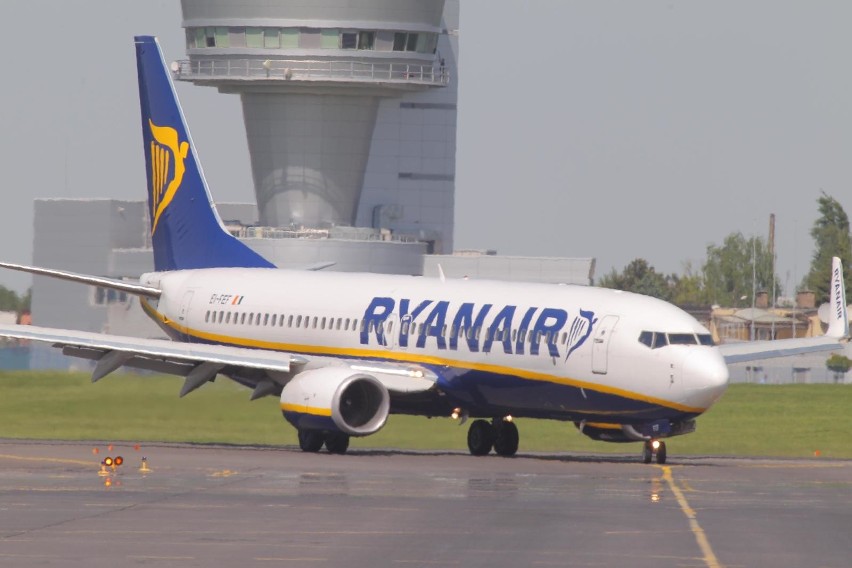 Ryanair odwołuje 300 lotów w dniach 25 i 26 lipca 2018....