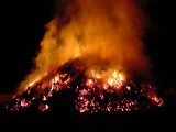 Nocny pożar: Spaliła się linia produkcyjna zniczy