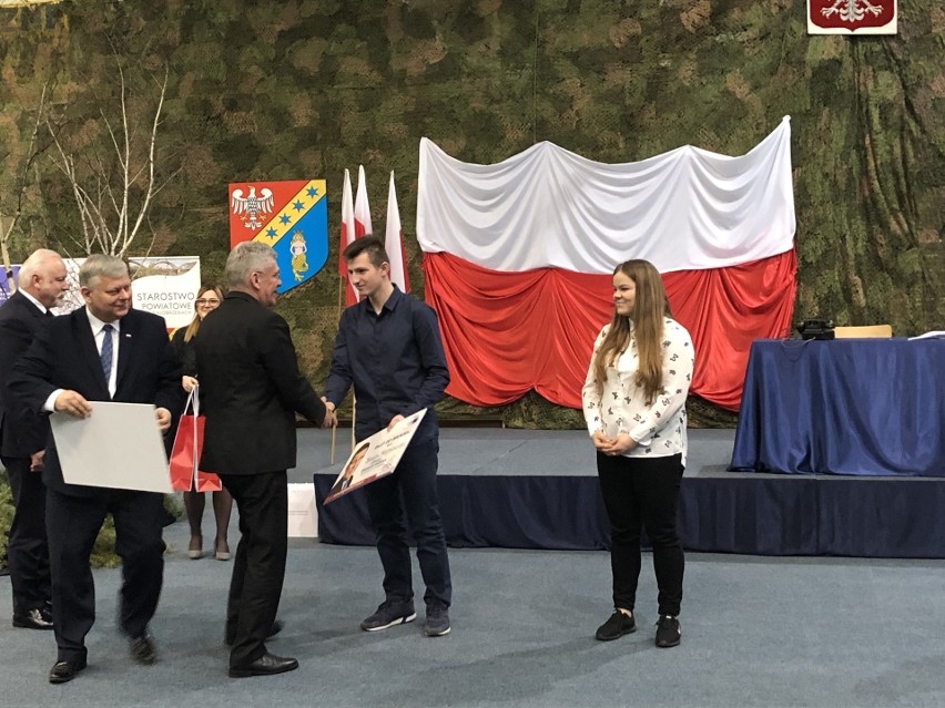Dwóch uczniów z Kozienic na podium w wojewódzkim konkursie.