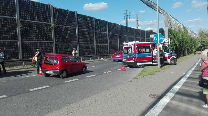 Wypadek w Katowicach na DTŚ (al. Roździeńskiego)