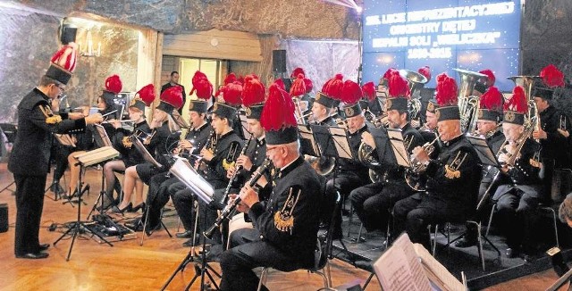 Wielicka orkiestra górnicza jest jedną z najdłużej istniejących polskich orkiestr amatorskich i jedyną, która przez blisko dwa wieki ani razu nie zawiesiła działalności.
