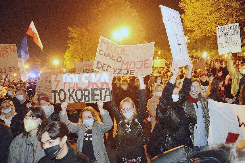 W obronie Praw Kobiet 23.10.2020r. Protesty w Gdańsku, Gdyni i Sopocie przeciwko zakazowi aborcji [zdjęcia] 
