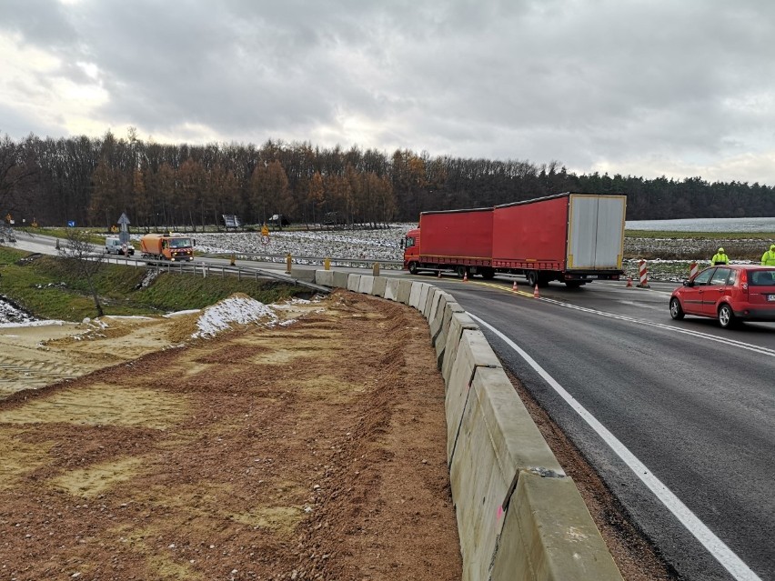 Droga ekspresowa S7 powstaje obecnie na odcinku Moczydło -...