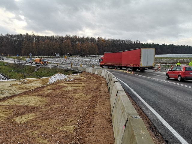 Droga ekspresowa S7 powstaje obecnie na odcinku Moczydło - Miechów