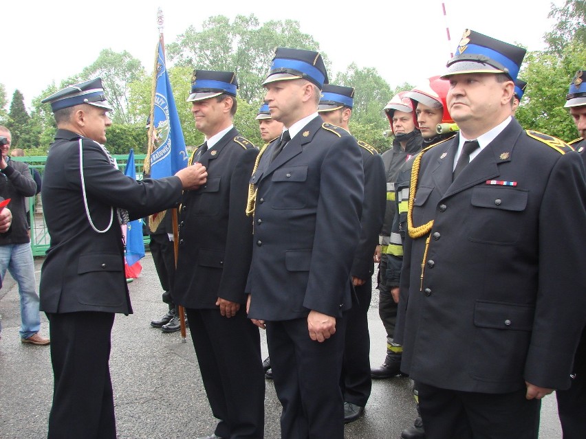 Dzień strażaka w Komendzie Miejskiej PSP w Katowicach: Minister wyróżniła bohaterów [ZDJĘCIA]