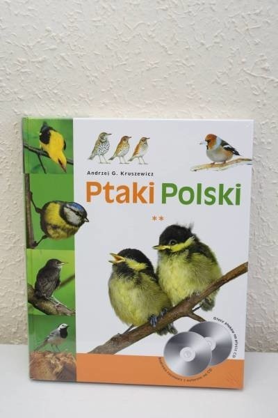 Album „Ptaki Polski”, podarowany przez Leśny Kompleks...