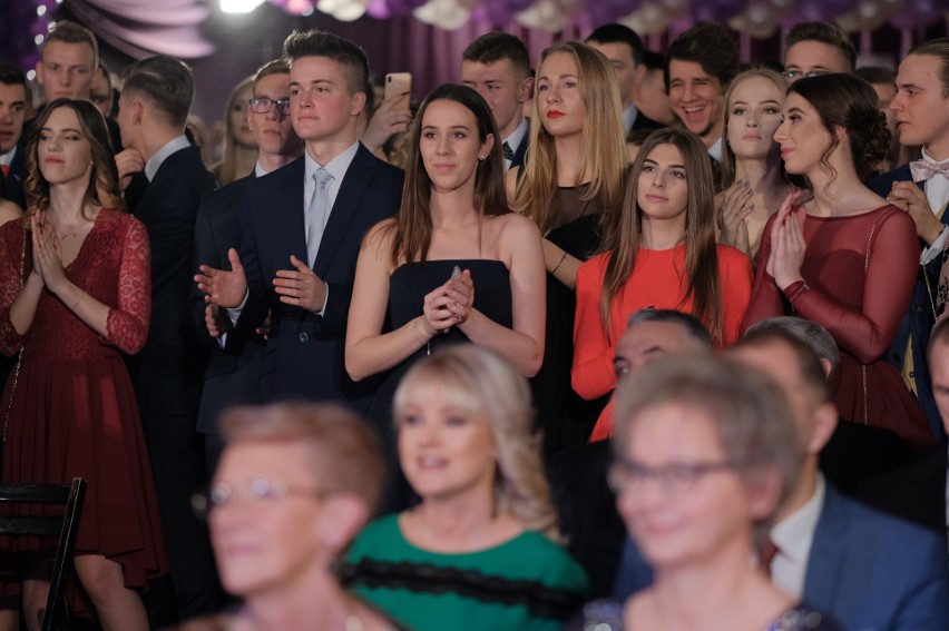 Studniówka ZSO im. Komisji Edukacji Narodowej w Puławach (ZDJĘCIA)