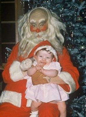 Święty Mikołaj to nie zawsze miły starszy pan z brzuszkiem i białą brodą. Przekonajcie się sami. Czasem może być naprawdę demoniczną postacią.