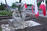 W Grodźcu stanął pomnik upamiętniający przesiedleńców ze Wschodu