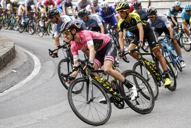 Giro d’Italia to wyścig, który Włosi po prostu kochają. I to się czuje na każdym kroku