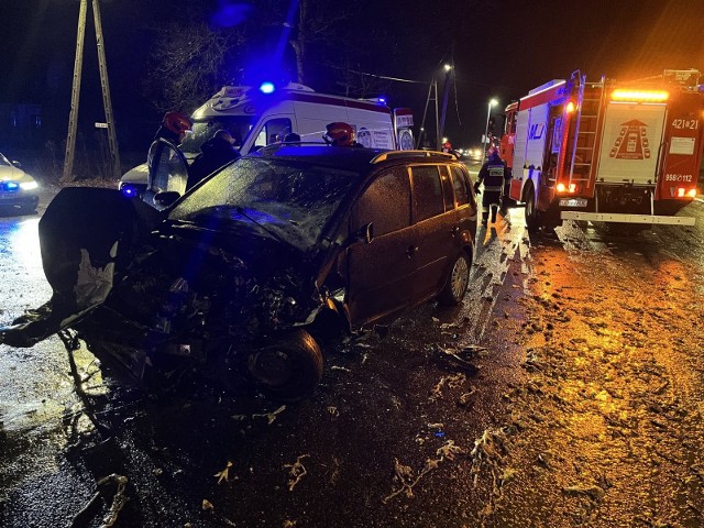 Do poważnego zdarzenia doszło na drodze wojewódzkiej 22 w miejscowości Jaromierz w powiecie człuchowskim.
