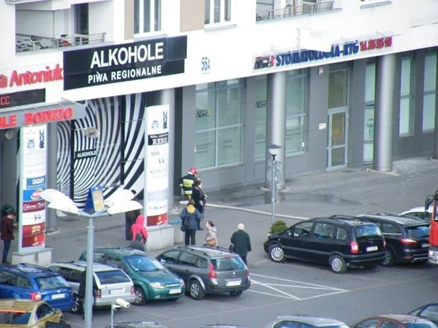 Pożar wieżowca przy skrzyżowaniu ulic Antoniukowskiej i...