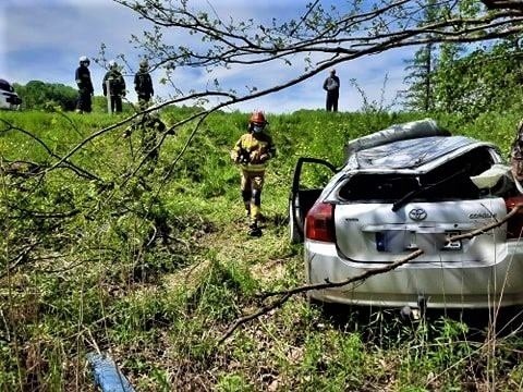 Głogoczów, Brzączowice. Samochody wypadły z drogi. Wyglądało groźnie [ZDJĘCIA]