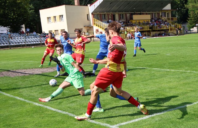 Korona II Kielce wygrała z Wierną Małogoszcz 3:0