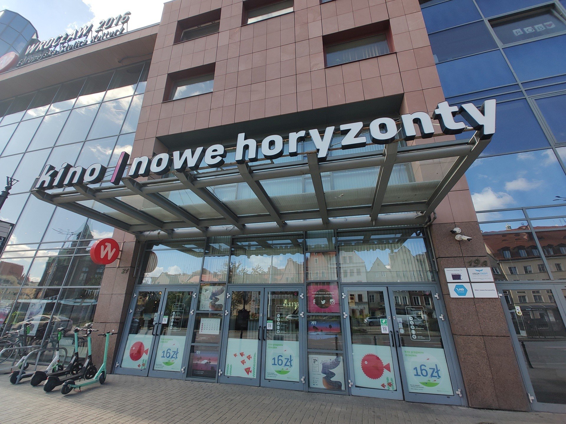 Kino Nowe Horyzonty przy Kazimierza Wielkiego we Wrocławiu do remontu