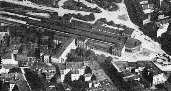 Lata 1920-1925. Dworzec Świebodzki...